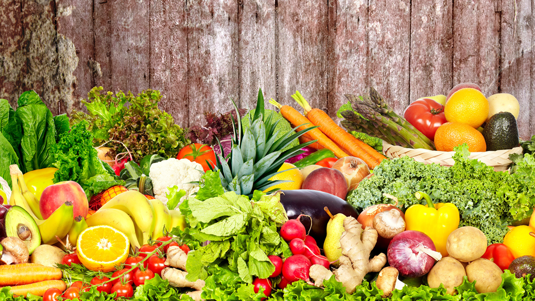 Más de 10 años activos en el mercado de frutas y verduras,