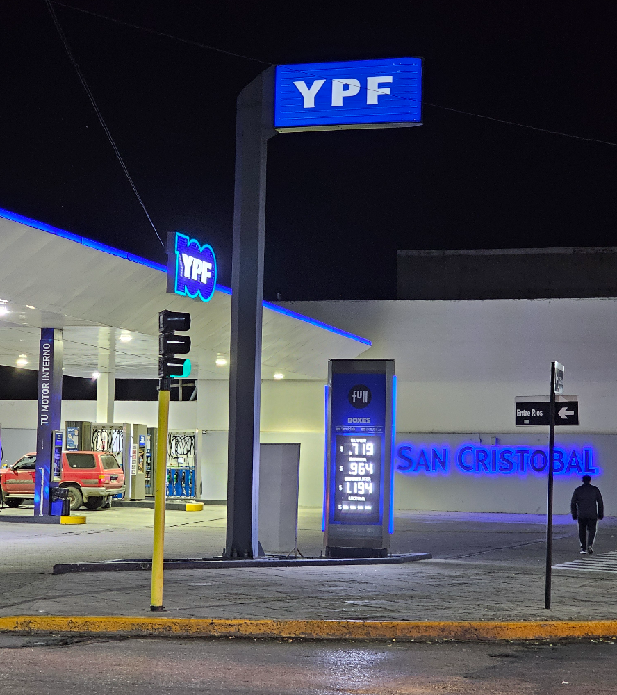 Somos tu Estación al servicio en la capital Santacruceña.